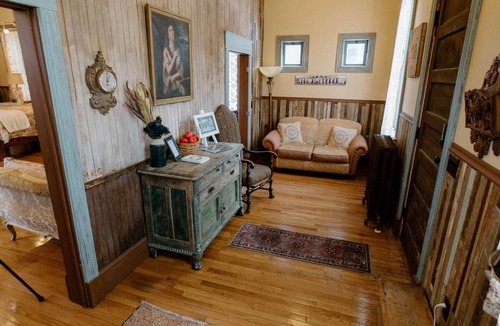 Franklin Springs House | Schoolhouse - Unit B