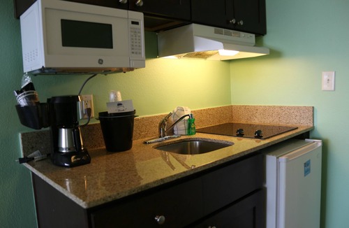 Northeast Virginia Beach Hotel | Schooner Inn