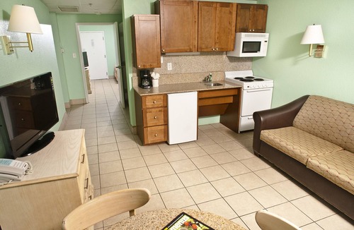 Northeast Virginia Beach Hotel | Schooner Inn