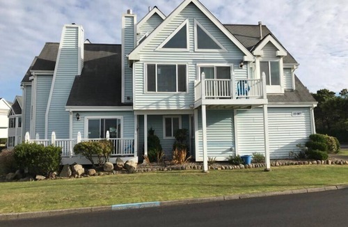 Agate Beach Condo | Schooner Landing