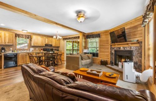 Schroon Lake House | Schroon River Bend Getaway
