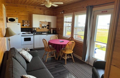 Summerside Cottage | Schurmans Shore Cottage #8