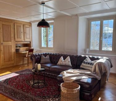 Glarus Sued Apartment | Schweizerhaus Glarus - Historisch & Stilvoll mit Garten
