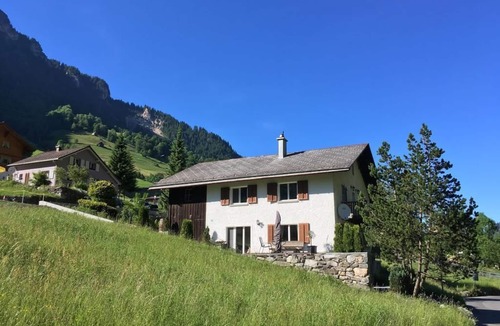Mels House | Schwendi Maison is an apartment in the heart of Heidilandbergen