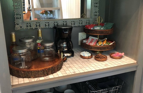 Harlandale Cottage | Schwestern Haus Long Term Rental Discount Available.