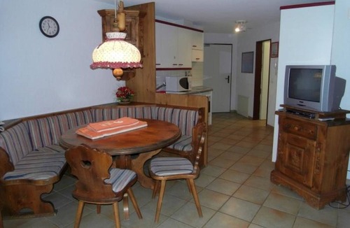 Ringgenberg Apartment | Schwizi's Holiday Apartments by Interhome