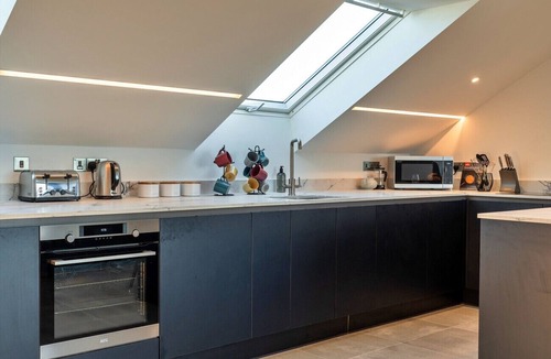 The Lizard Ski Chalet | Scilla