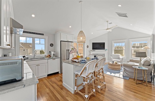 Greenbush House | Scituate Harbor Haven - Sleeps 4 - Ocean Views!