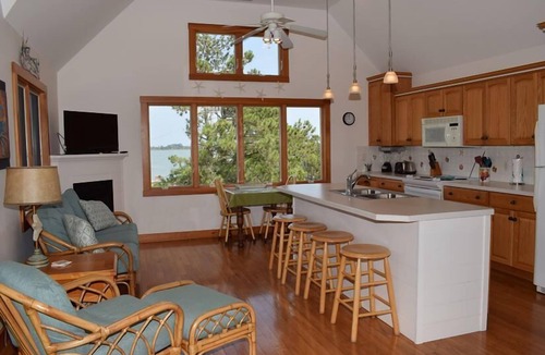 Deep Hole House | Scooby Dunes- Waterview w/Shared Water Access