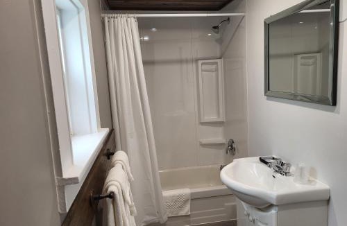 Saint David Hotel | Scoodic Motel