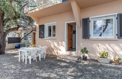 Sari-Solenzara House | Scorpina by Interhome