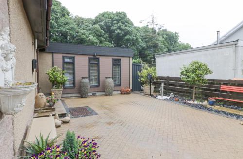 Powfoot House | Scotia At The Pow