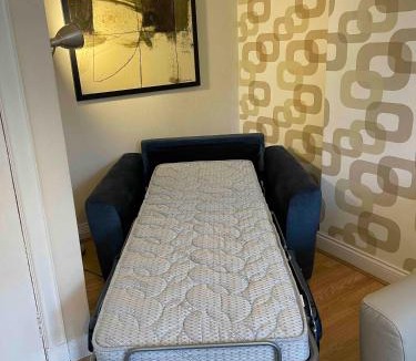 Whiteinch Apartment | Scotstoun 1 Bed Flat