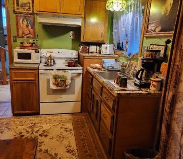 Happy Valley Bed & Breakfast | Scott Creek Farm