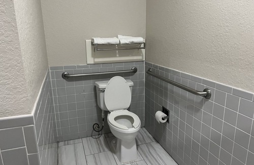 East Downtown Houston Hotel | Scott Inn Suites - Downtown Houston