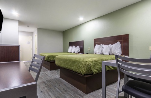 Tomball Hotel | Scottish Inn and Suites