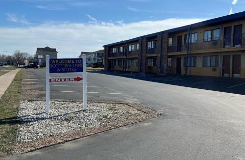 Eau Claire Hotel | Scottish Inn & Suites - Eau Claire