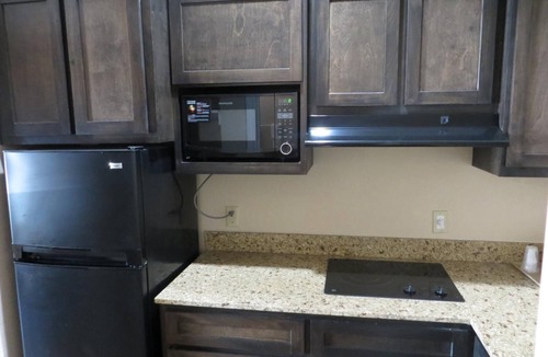 Baytown Hotel | Scottish Inn & Suites