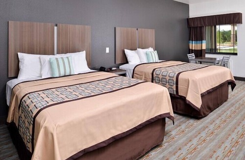 Conroe Hotel | Scottish Inn & Suites