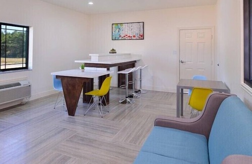 Conroe Hotel | Scottish Inn & Suites