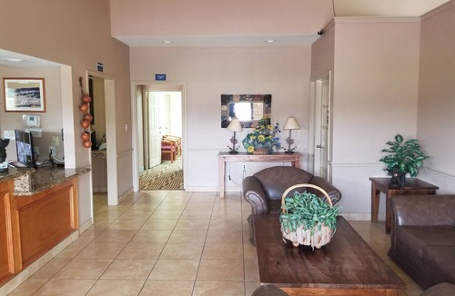 Hankamer Hotel | Scottish Inn & Suites