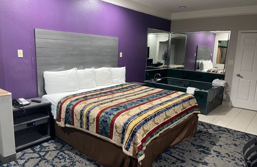 Alvin Hotel | Scottish Inns and Suites Alvin