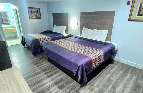 Northeast Houston Hotel | Scottish Inns and Suites East Sam Houston Pkwy