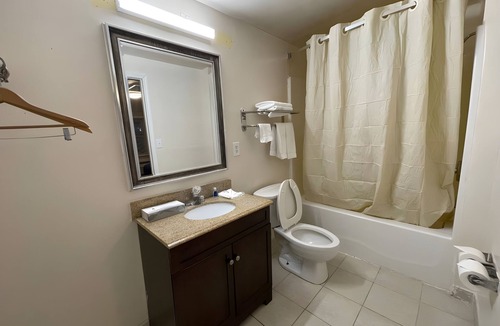 Middletown Hotel | Scottish Inns - Middletown