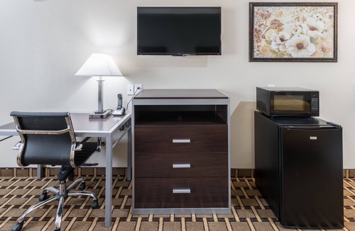 Balch Springs Hotel | Scottish Inns & Suites