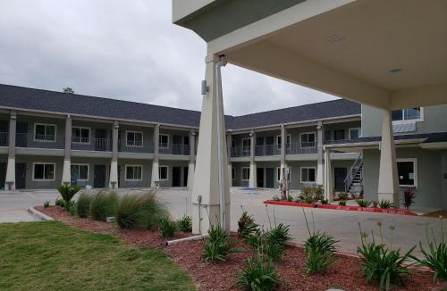 Barrett Hotel | Scottish Inns & Suites - Crosby