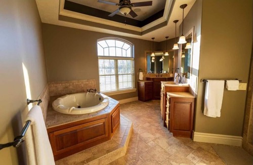 Salina Cabin | Scottish Lodge