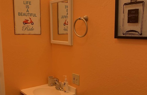 Scotts Valley Apartment | Scotts Valley Lil Studio