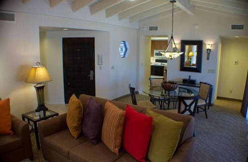 Arcadia Condo | Scottsdale Resort Spacious 2BR Condo with Outdoor Fireplace