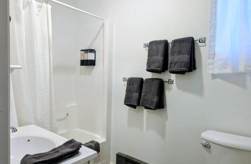 Munising Hotel | Scotty's Motel