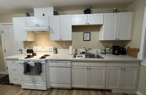 Southeast Salem Apartment | Scout- a rustic “cabin” apartment, very fast wifi