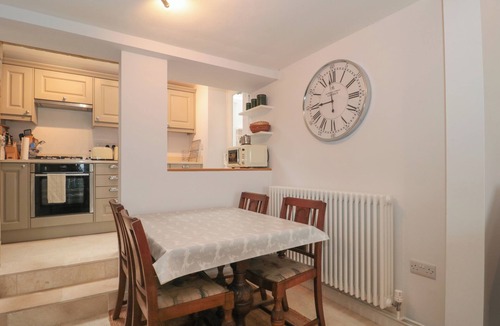 Stoke-sub-Hamdon Cottage | Scrambles Cottage