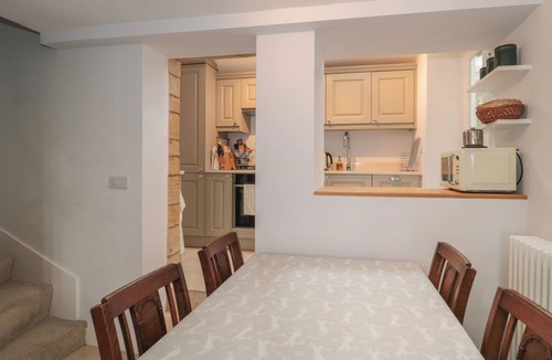 Stoke-sub-Hamdon Cottage | Scrambles Cottage