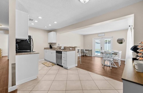 Largo House | Screened In Backyard Oasis w/Pool, TV & Fire Pit