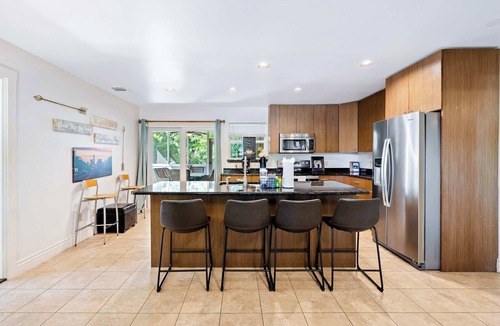Greater South River City House | Screened-in Porch | Walkable to SoCO