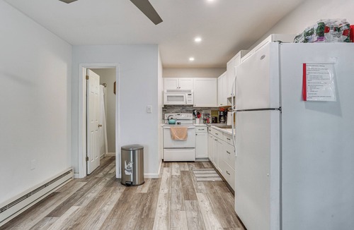 Rowland House | Screened Porch & Deck: Pet-Friendly Poconos Escape