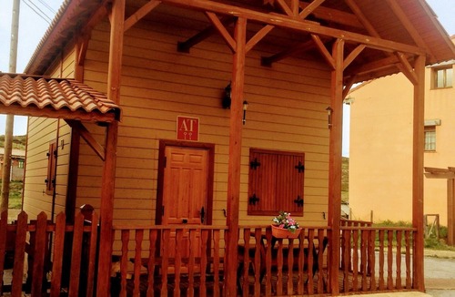 Orihuela del Tremedal House | Se Alquila Cabaña de Madera