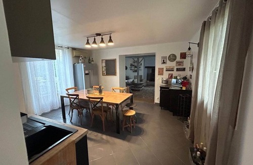 Saint-Martin-aux-Buneaux House | Sea and countryside in Normandy