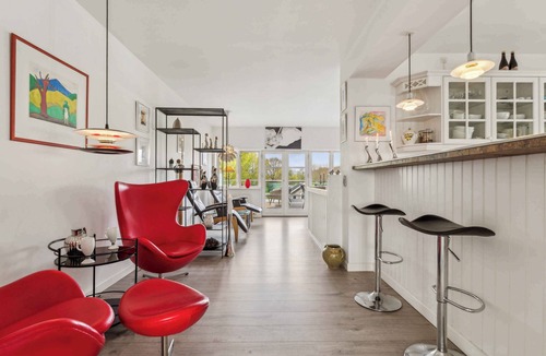 Nyborg Cottage | Sea and meadow views space and calm