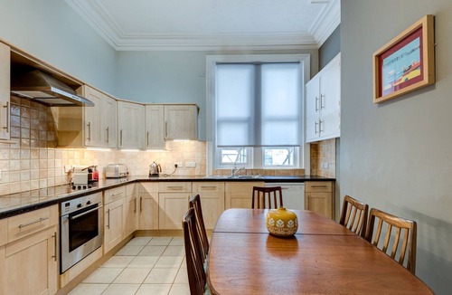 St Leonards-On-Sea Apartment | Sea Breeze - Hastings