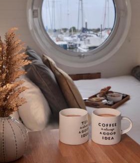 Emsworth Hotel | Sea Breeze Ark 900