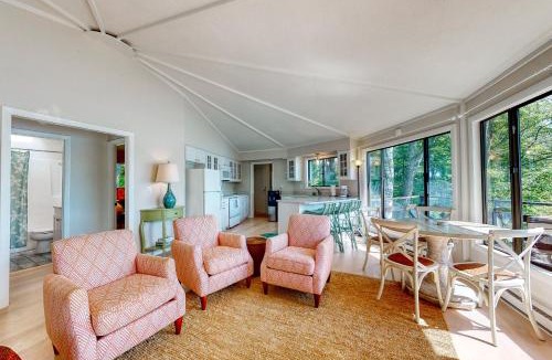 Isle of Springs House | Sea Breeze Cottage