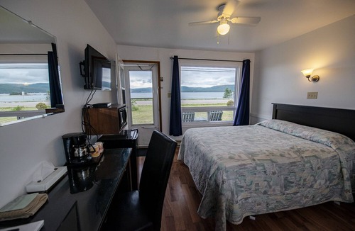Ingonish Hotel | Sea Breeze Cottages And Motel