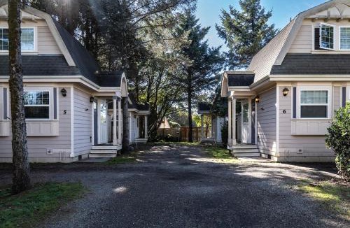 Ocean Shores House | Sea Breeze Cottages