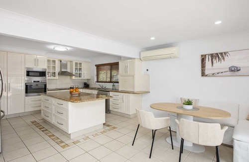 St Huberts Island House | Sea Breeze Escape, TOP NOTCH