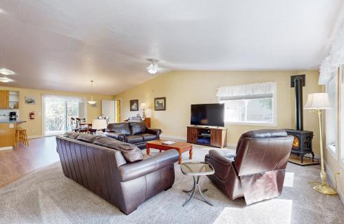 Warrenton House | Sea Breeze Escape